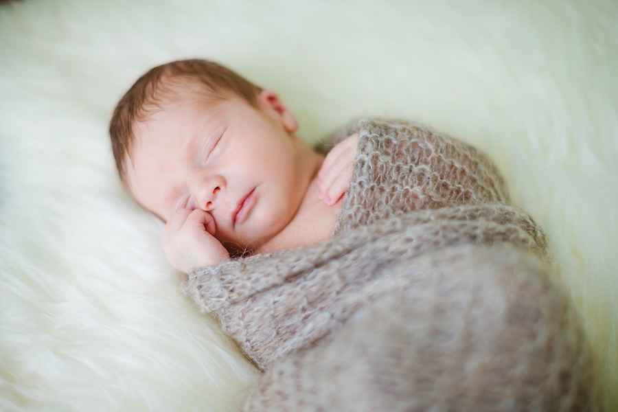 fotografin-newbornshooting-neugeborenes-babyshooting-babyfotos-schwangerschaftsshooting-aachen-herzogenrath-uebach-palenberg-geilenkirchen-koeln-duesseldorf-heinsberg-nrw-blog_002