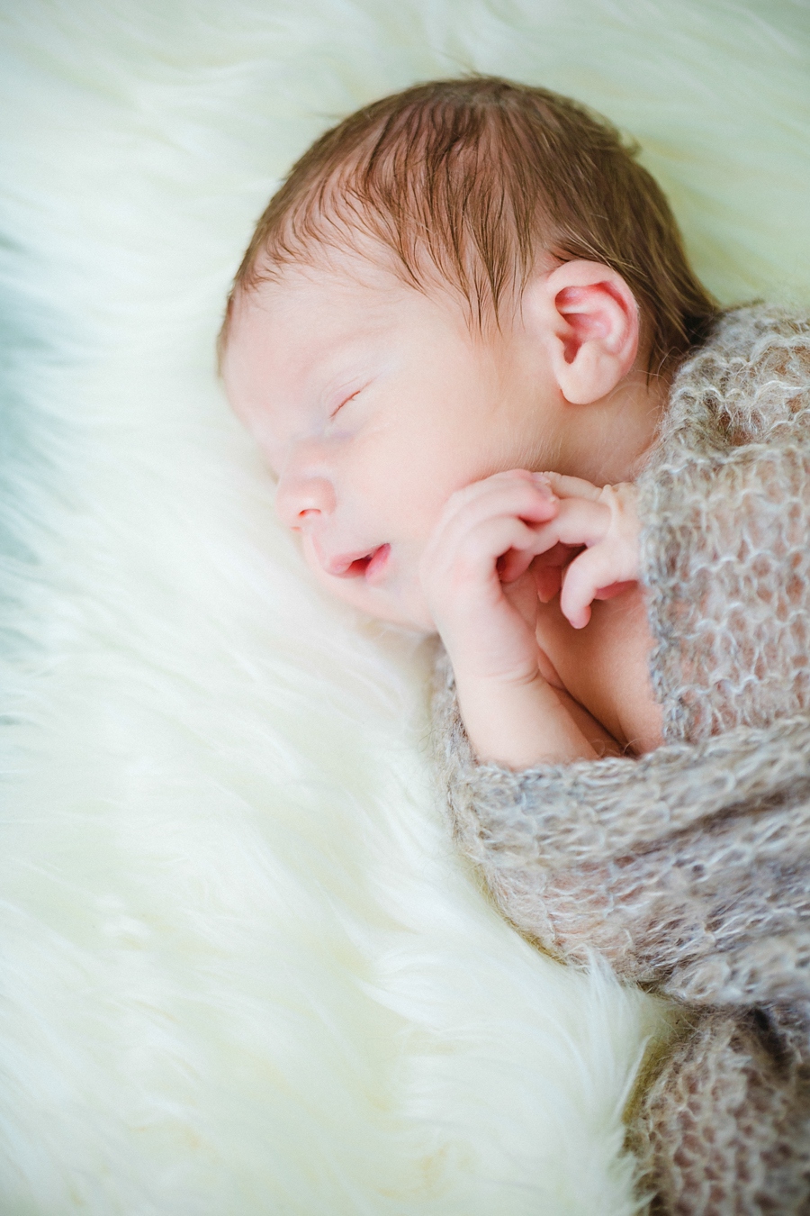 fotografin-newbornshooting-neugeborenes-babyshooting-babyfotos-schwangerschaftsshooting-aachen-herzogenrath-uebach-palenberg-geilenkirchen-koeln-duesseldorf-heinsberg-nrw-blog_002_