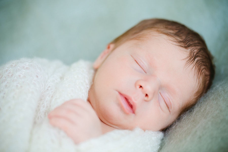 fotografin-newbornshooting-neugeborenes-babyshooting-babyfotos-schwangerschaftsshooting-aachen-herzogenrath-uebach-palenberg-geilenkirchen-koeln-duesseldorf-heinsberg-nrw-blog_012