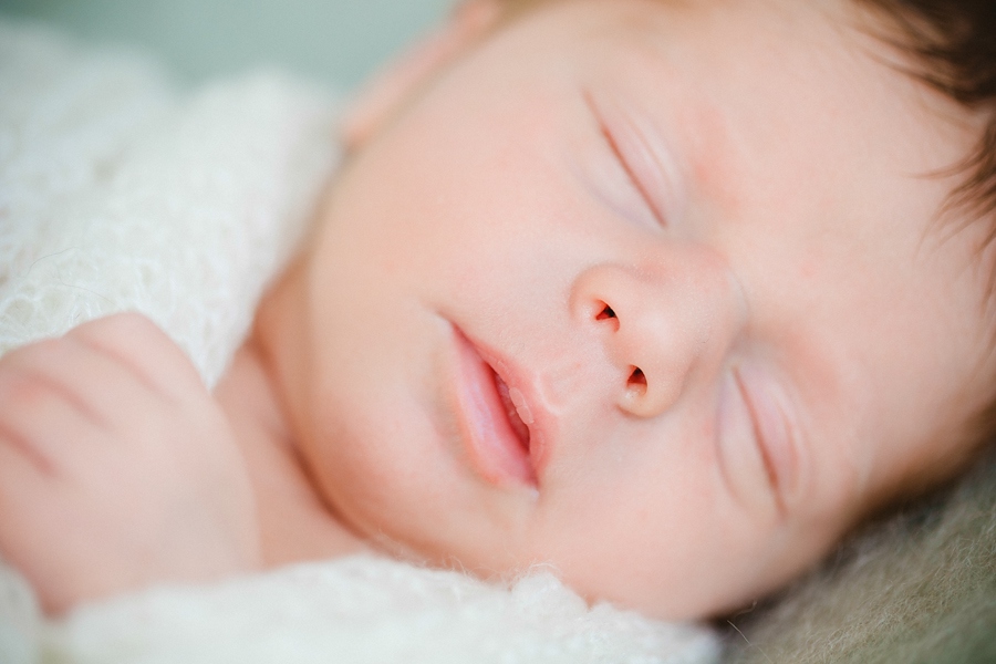 fotografin-newbornshooting-neugeborenes-babyshooting-babyfotos-schwangerschaftsshooting-aachen-herzogenrath-uebach-palenberg-geilenkirchen-koeln-duesseldorf-heinsberg-nrw-blog_013