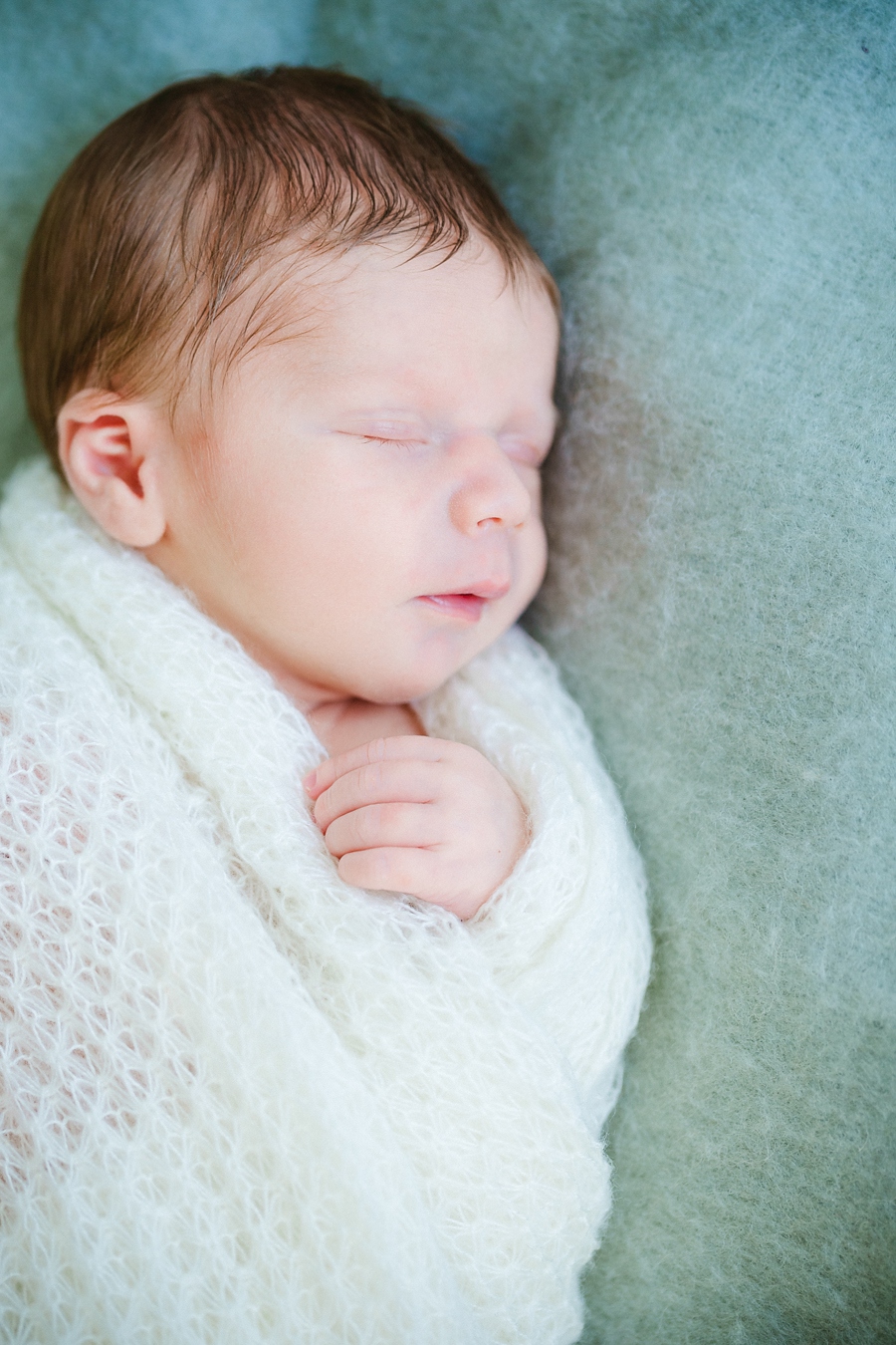 fotografin-newbornshooting-neugeborenes-babyshooting-babyfotos-schwangerschaftsshooting-aachen-herzogenrath-uebach-palenberg-geilenkirchen-koeln-duesseldorf-heinsberg-nrw-blog_015