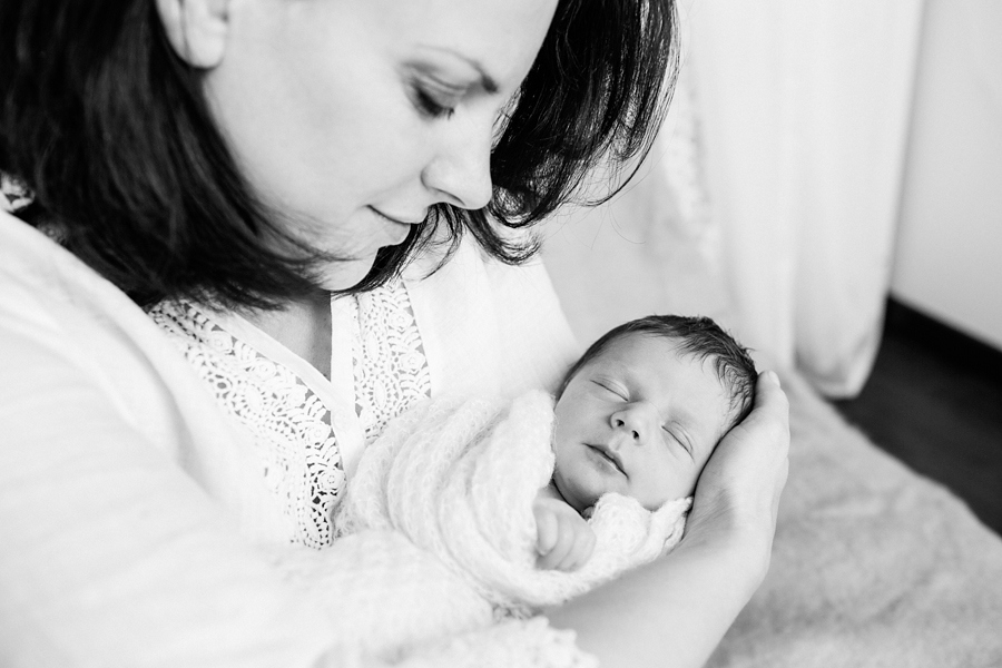 fotografin-newbornshooting-neugeborenes-babyshooting-babyfotos-schwangerschaftsshooting-aachen-herzogenrath-uebach-palenberg-geilenkirchen-koeln-duesseldorf-heinsberg-nrw-blog_017