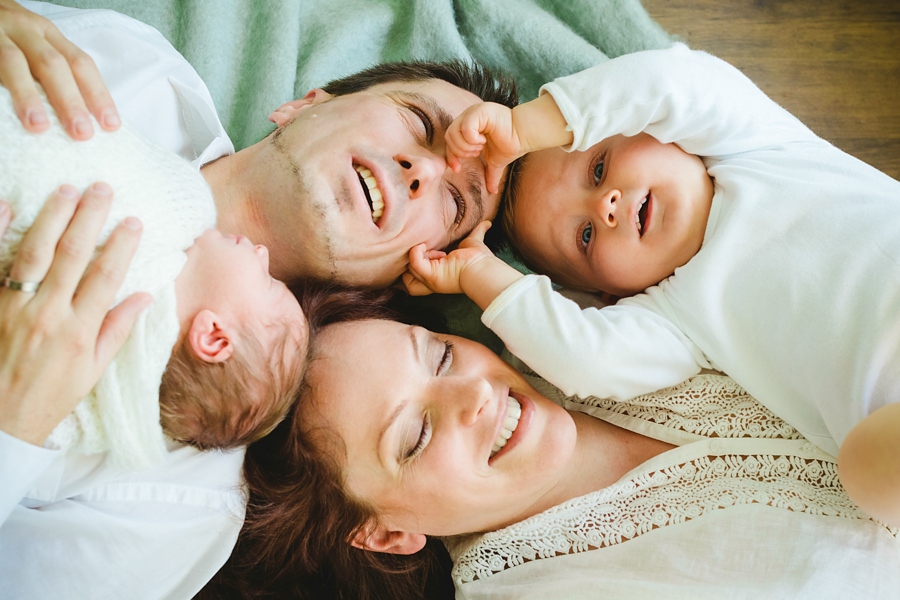 fotografin-newbornshooting-neugeborenes-babyshooting-babyfotos-schwangerschaftsshooting-aachen-herzogenrath-uebach-palenberg-geilenkirchen-koeln-duesseldorf-heinsberg-nrw-blog_029