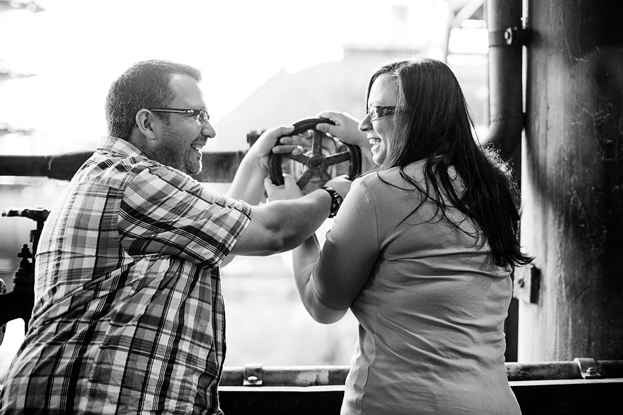engagementshooting-engagement-herzogenrath-kohlscheid-aachen-duisburg-landschaftspark-duisburg-nord-duesseldorf-koeln-heinsberg-niederlande-paarfotos-uebach-palenberg-geilenkirchen-eschweiler-hochzeitsfotografin-blog-001_033