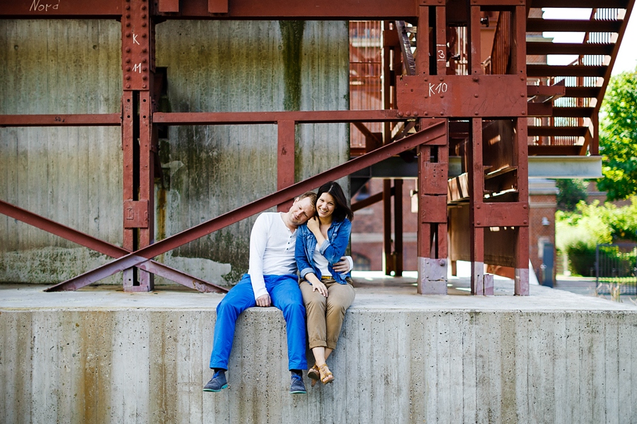 engagementshooting-engagement-essen-zeche-zollverein-duesseldorf-aachen-koeln-heinsberg-niederlande-paarfotos-hochzeitsfotografin_019
