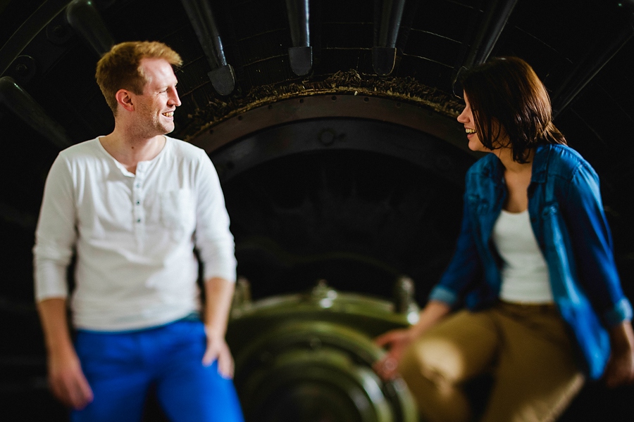 engagementshooting-engagement-essen-zeche-zollverein-duesseldorf-aachen-koeln-heinsberg-niederlande-paarfotos-hochzeitsfotografin_055