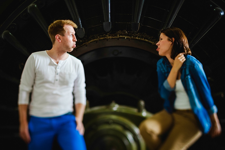 engagementshooting-engagement-essen-zeche-zollverein-duesseldorf-aachen-koeln-heinsberg-niederlande-paarfotos-hochzeitsfotografin_057