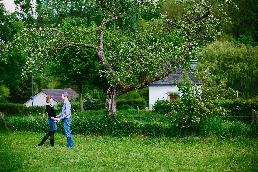 engagementshooting-paarshooting-hochzeitsfotografin-fotografin-aachen-sieben-quellen-hof-seffent-nrw-geilenkirchen-uebach-palenberg-eschweiler-duesseldorf-koeln-heinsberg-blog_048