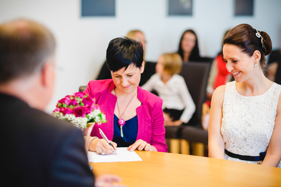 hochzeitsfotografin-duesseldorf-ratingen-auermuehle-liebevoll-standesamt-aachen-koeln-uebach-palenberg-geilenkirchen-heinsberg-nrw-blog_020