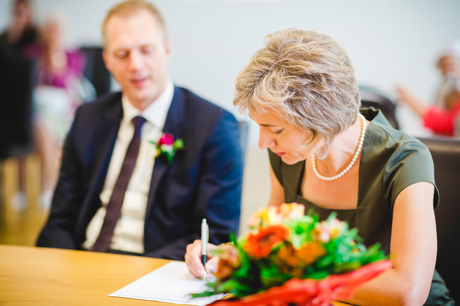 hochzeitsfotografin-duesseldorf-ratingen-auermuehle-liebevoll-standesamt-aachen-koeln-uebach-palenberg-geilenkirchen-heinsberg-nrw-blog_021